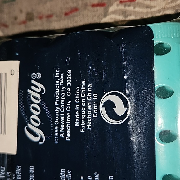NOS | 1999 Vintage Goody Brand Large 10 Piece Magnetic Rollers - Picture 4 of 4